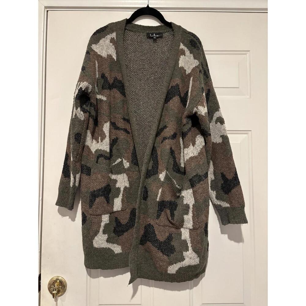 Women's sz S Lulus very oversized Camo cardigan #1197